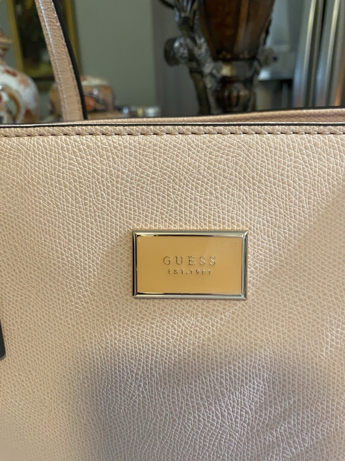 Guess Pink Double Handler Shoulder Bag( New without Tag) — image 7