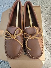 Minnetonka Moccasins 64T- Women's Deerskin Tread Moccasin - Carmel Size 7