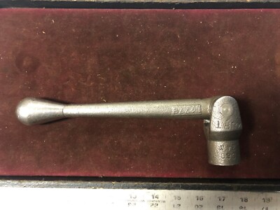 MACHINIST  TOOLS LATHE MILL  Machinist Kurt D60 Vise Crank Tool BkCs