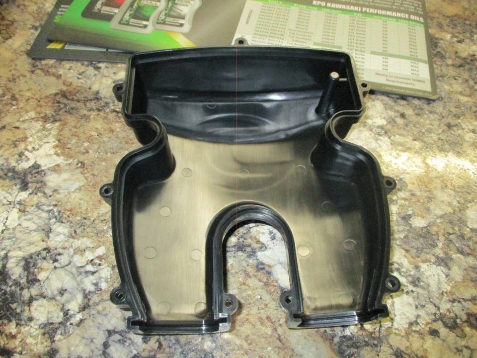 NOS CANNONDALE COVER / LID ( UNKNOWN PART NUMBER ) - Image 2 of 3