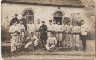 Carte photo guerre 14/18 Militaire groupe de soldats