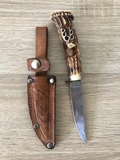 Cuchillo de caza pequeño Solingen con funda de cuero