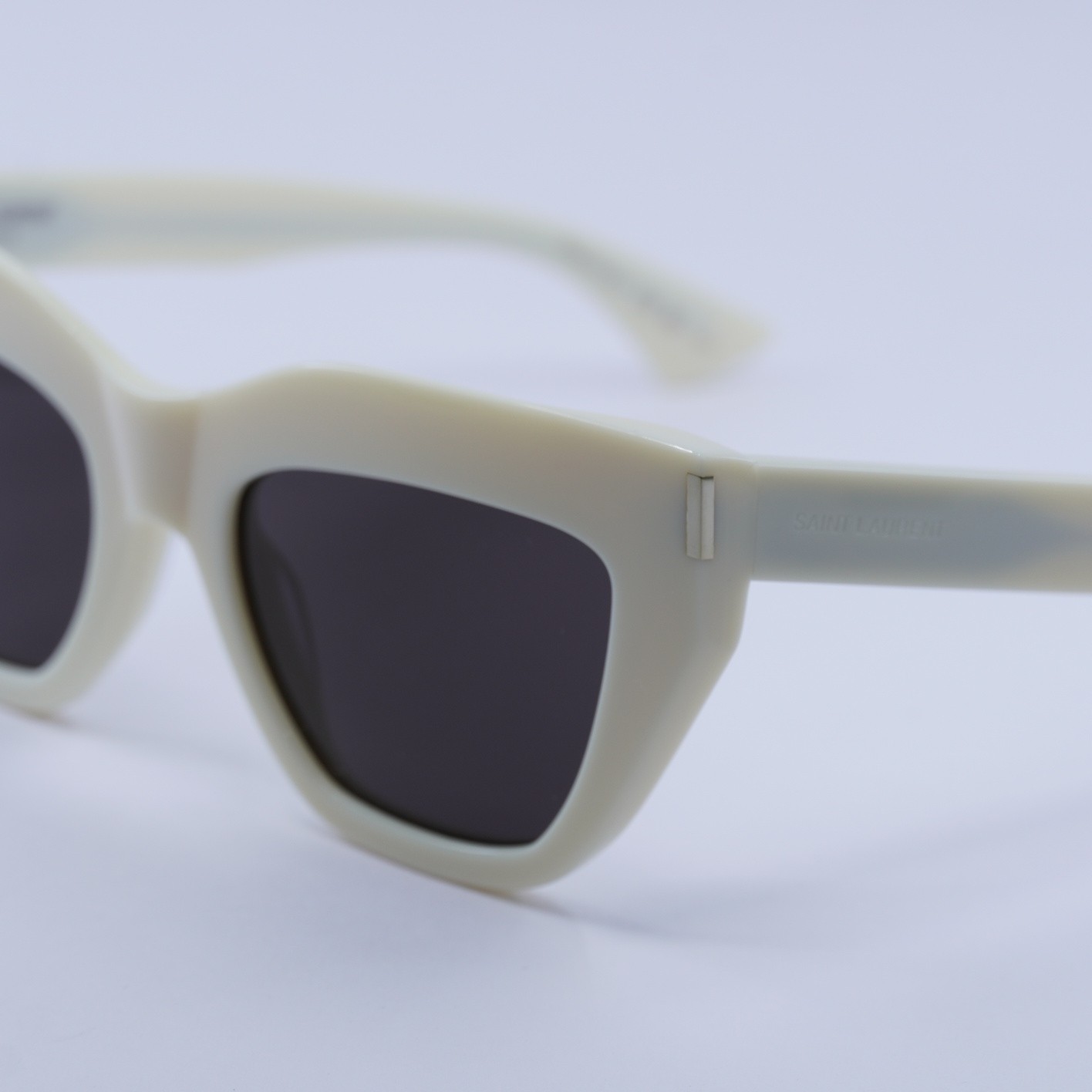 Occhiali da sole Saint Laurent SL759 004 lucido avorio nero 53 20 145 nuovi autentici