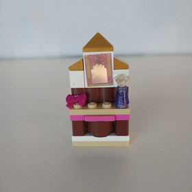 LEGO Disney: Sleeping Beauty's Royal Bedroom (41060) complete w/manual