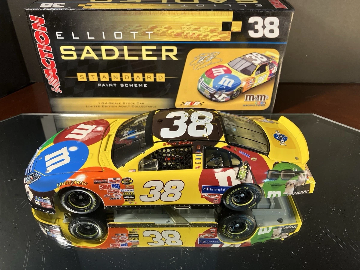 Elliott Sadler Diecast NASCAR 1:24 for sale | eBay