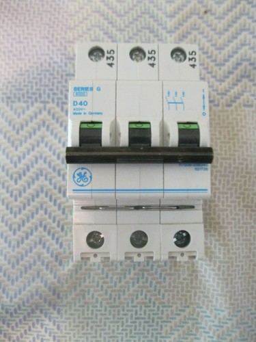 Interruptor de circuito GE V-Line, V/099-036340, Ser G, D40 - 621736 - NUEVO - Imagen 2 de 3