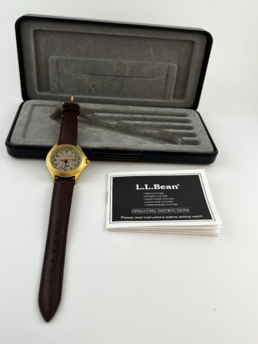 L.L. Bean Ladies Field Watch Gold Tone Brown Leather Band Works Vintage