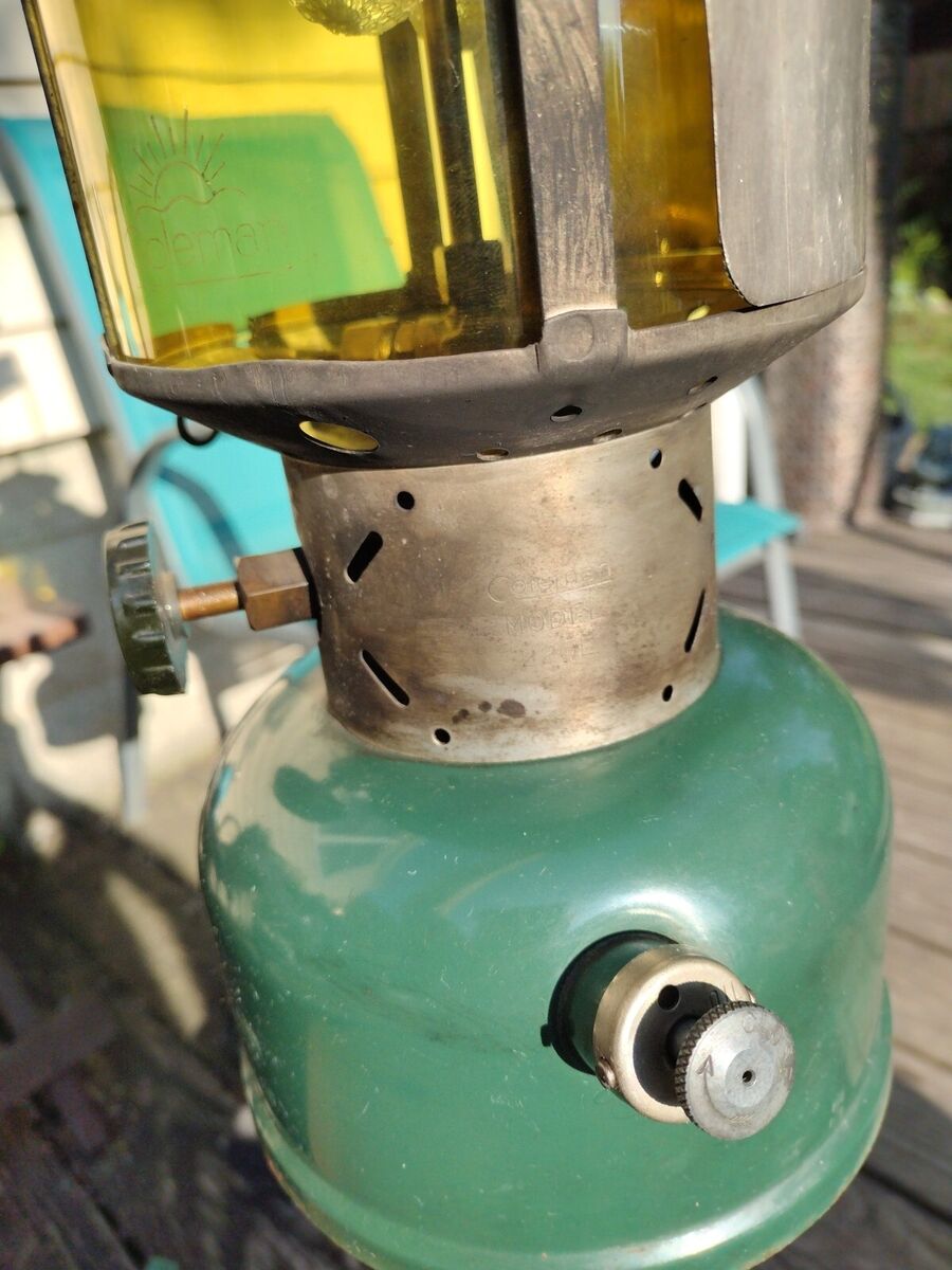 220E Coleman Lantern Green w/ Rising Sun Amber Globe 220E Coleman Lantern Green w/ Rising Sun Amber Globe
