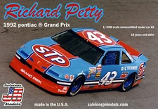 SALVINOS JR MODELS RICHARD PETTY 43 STP NASCAR 92 PONTIAC GRAND PRIX 1/24 SEALED
