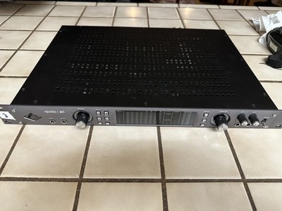 Apollo X8 Professional Thunderbolt Audio Interface UAD-2
