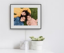 Aura Walden 15" Digital Picture Frame In Black. NIB