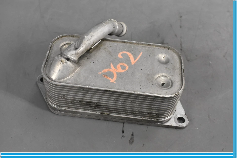 BMW 530I 2006-2007 - Enfriador de aceite del motor 7525333 Foto 3 de 4