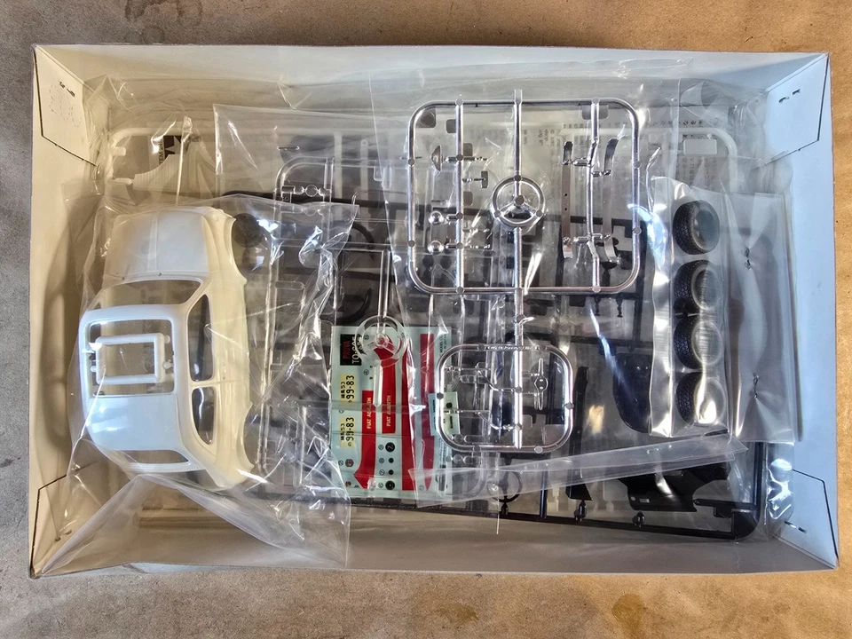 TAMIYA 24173 - FIAT ABARTH 695 SS - Scala 1/24 - Nuovo - Immagine 2 di 2