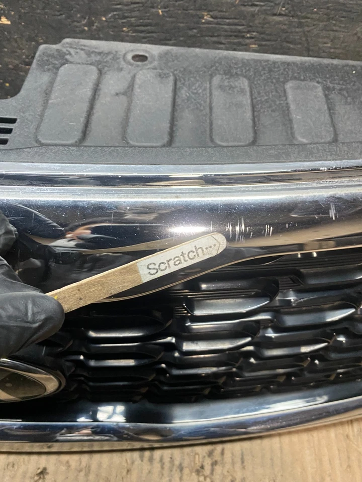 2014 2015 Kia Sorento Front Upper Grill Grille OEM v4156 DG - Image 4 of 4