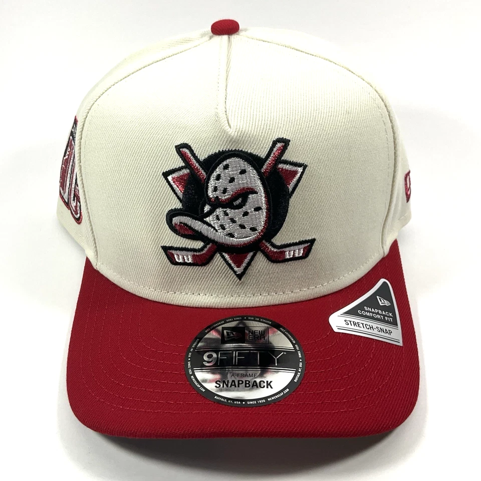 Gorra New Era Anaheim Ducks Exclusiva Roja Crema 9FIFTY Marco A Snapback Foto 2 de 4