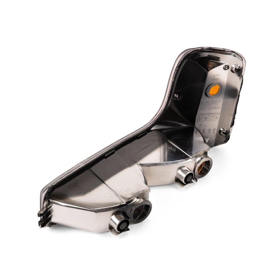 For GMC Yukon 1999 2000 Park Lamp Passenger Side GM2521183 15763596 - Image 2 of 4