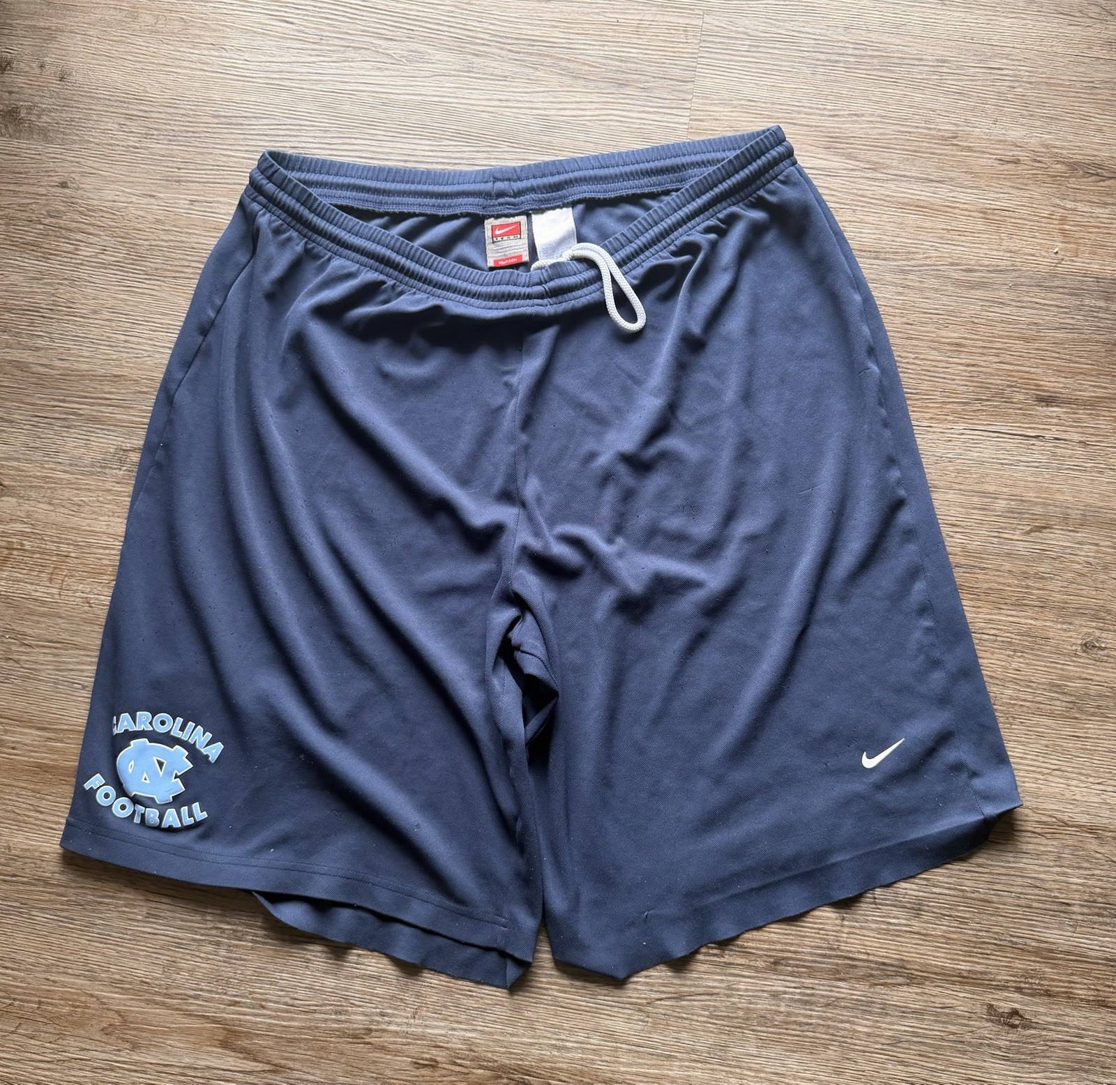 Vintage Nike Team UNC North Carolina Tar Heels Football Dri-FIT Shorts Size XL