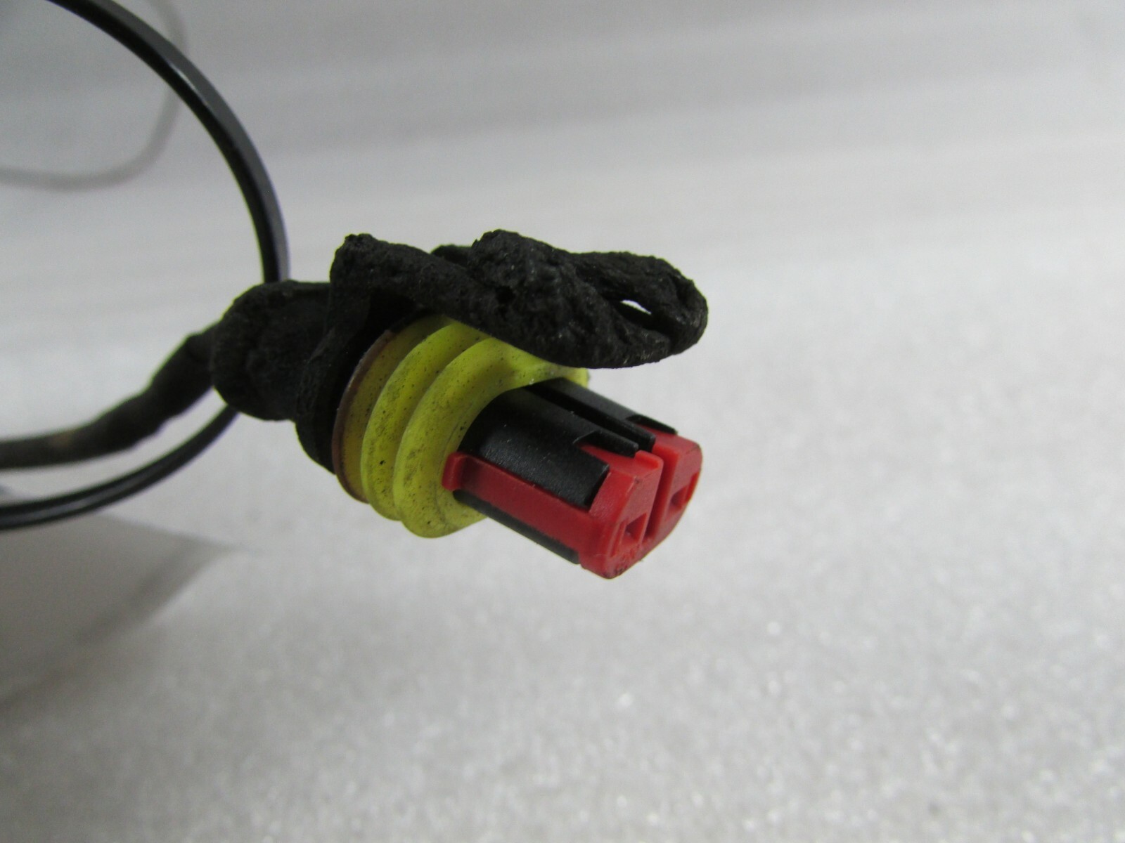 Ferrari 456, Thermocouple, Used, P/N 153111
