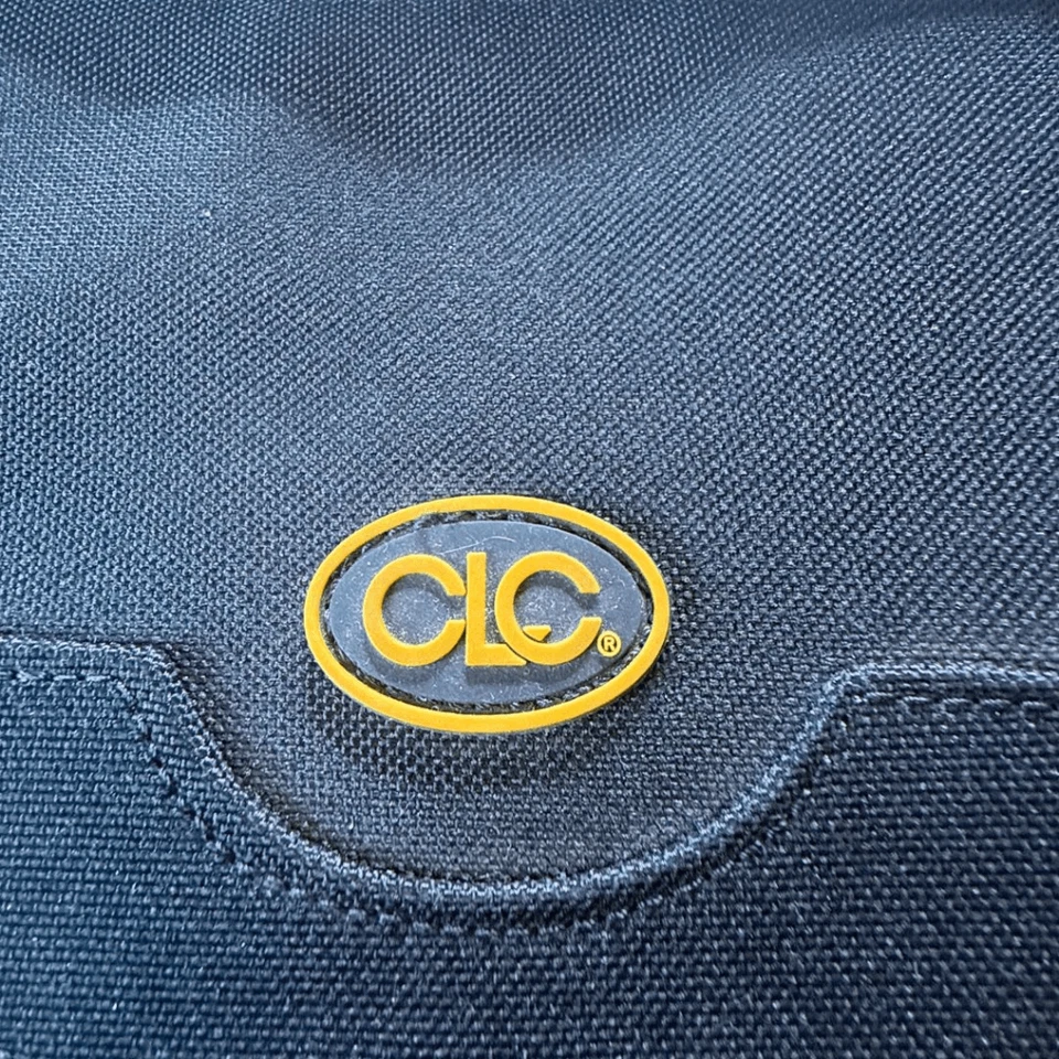 Bolso de herramientas de mensajero utilitario de lona de varios bolsillos CLC para hombre negro tostado Foto 3 de 4