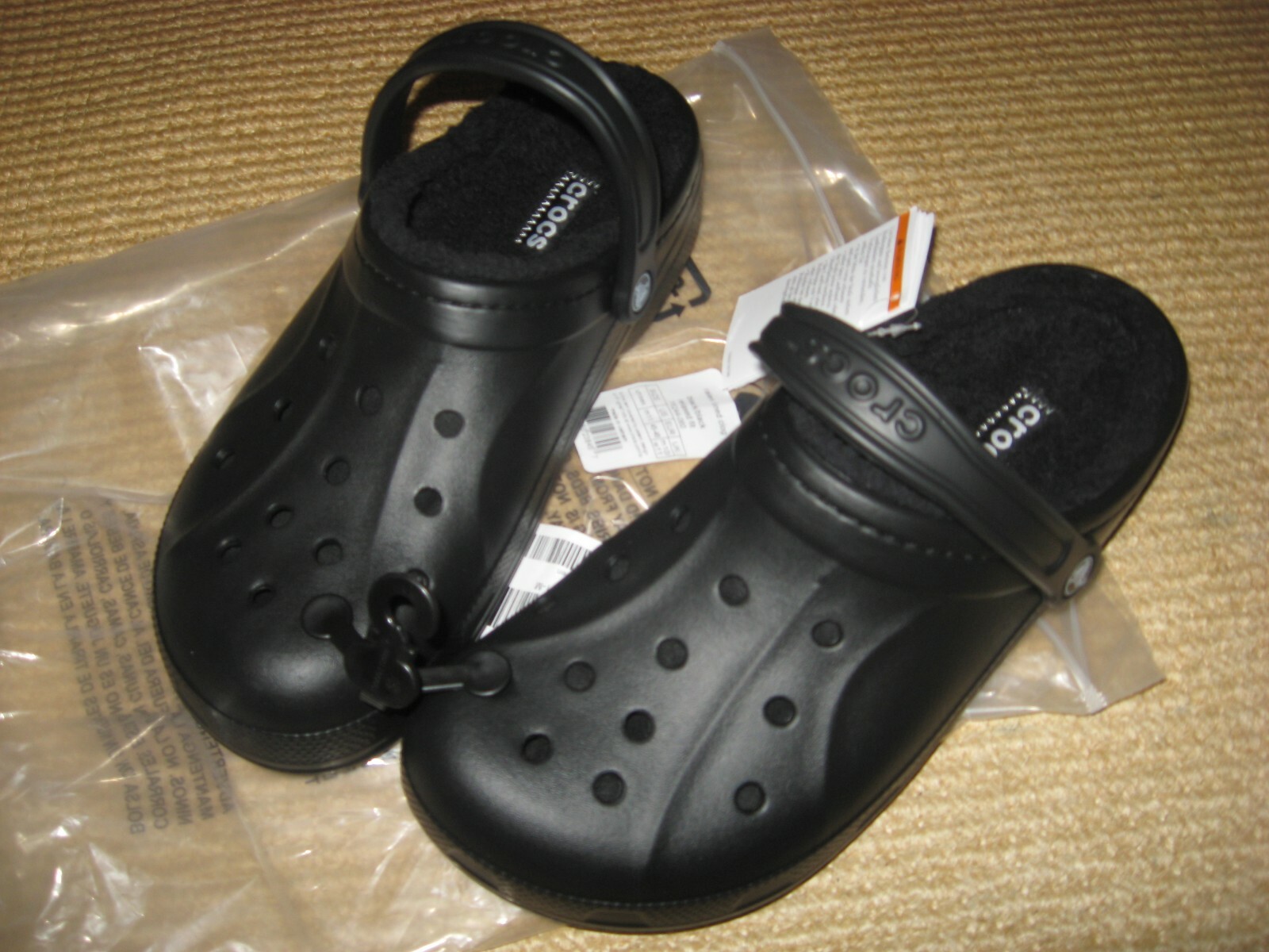 winter crocs mens