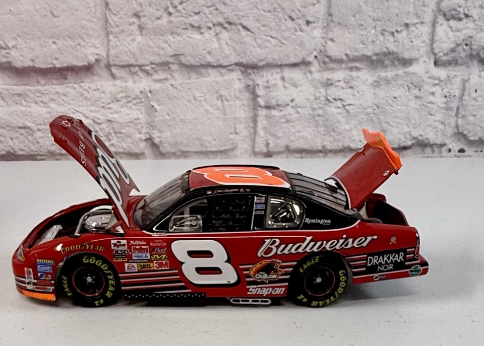 *BRAND NEW* 2003 Dale Earnhardt Jr Diecast NASCAR 1:24 Raced Version Talladega - Image 2 of 4