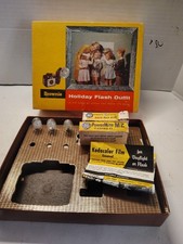 Vintage Brownie Holiday Flash Outfit Box Bulbs