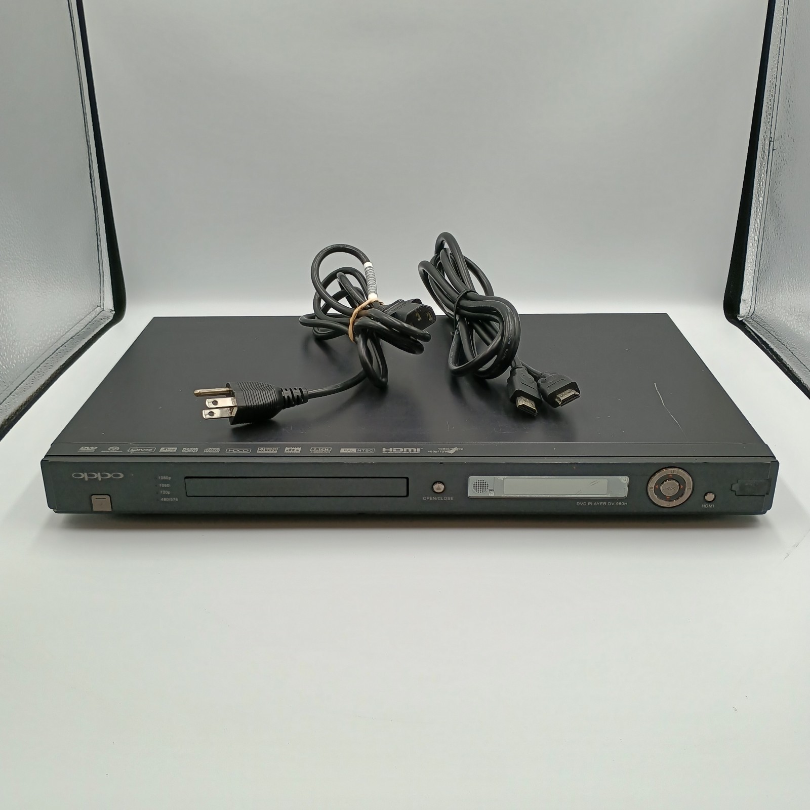 Oppo DV-980H Upconverting DVD SACD Player, No Remote, Tested
