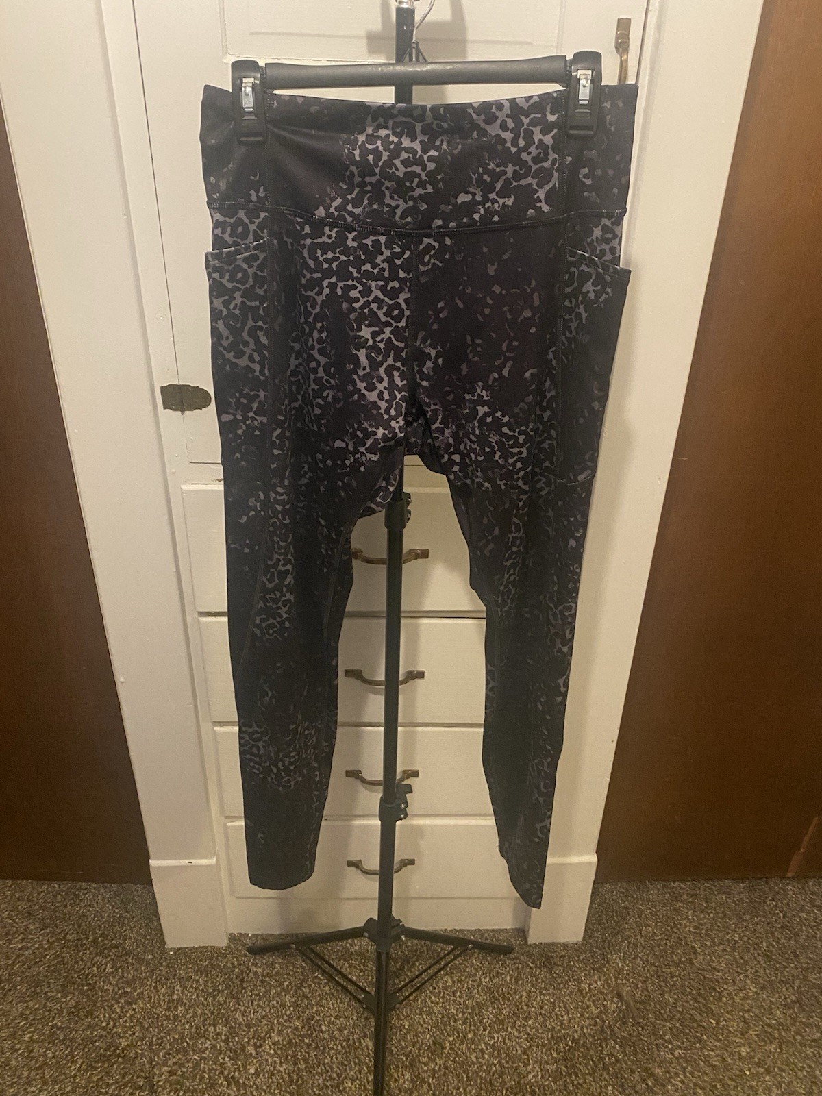 Women’s Tek Gear Work Out Gear Leggings Pants Size Large Black And Grey
