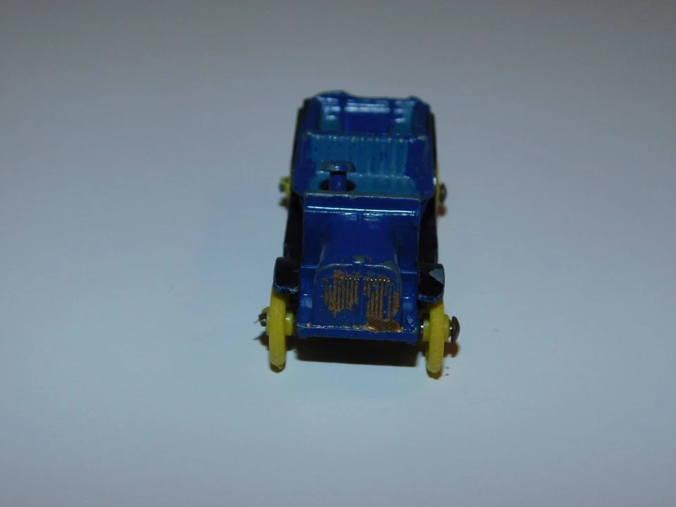 Charbens Miniature - VINTAGE Made in England DIECAST CAR - Image 4 of 4