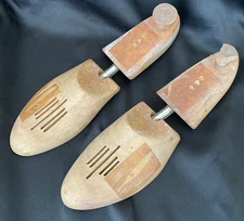 Vintage Rochester Shoe Trees Co. Wooden Shoe Stretchers Size 8 – 11"