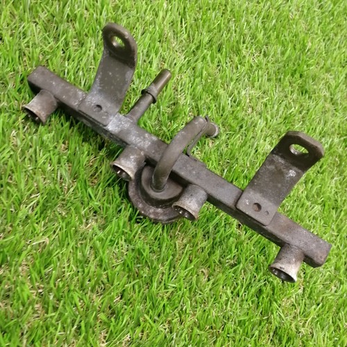 MAZDA RX8 RX8 FUEL RAIL WITH REGULATOR eBay