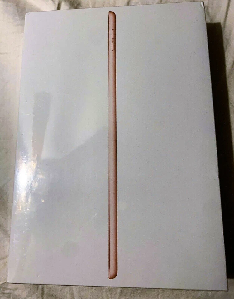 Brand New 2019 Apple iPad 7th Gen 10.2" 32GB WiFi Gold Model with 1y Warranty - Image 4 of 4