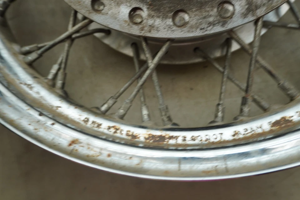 Kawasaki VN800 VULCAN 800 2003 rueda trasera clásica con radios (W-7) Foto 3 de 4