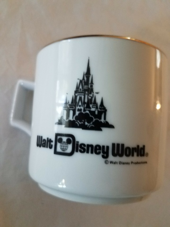 Vintage Walt Disney World Disneyland Coffee Mug Cup Gold Trim Made In