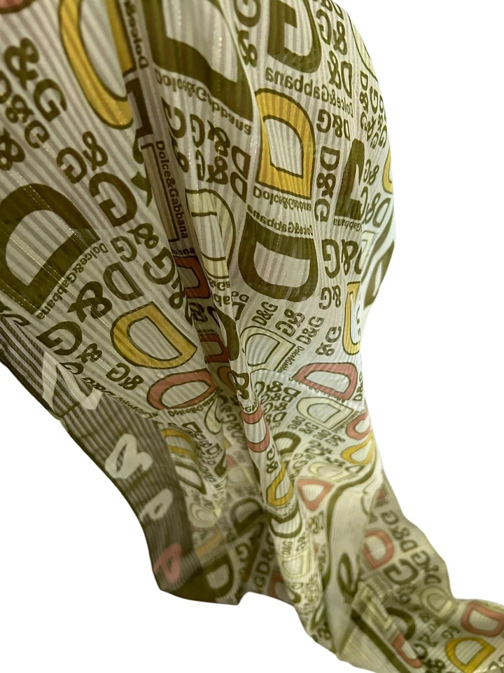 Dolce & Gabbana AOP Rectangular Seda Bufanda Verde Oliva Italia 60"x 21" Transparente Foto 4 de 4