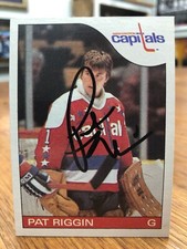 1985-86 TOPPS #136 PAT RIGGIN SIGNED AUTOGRAPHED CARD
