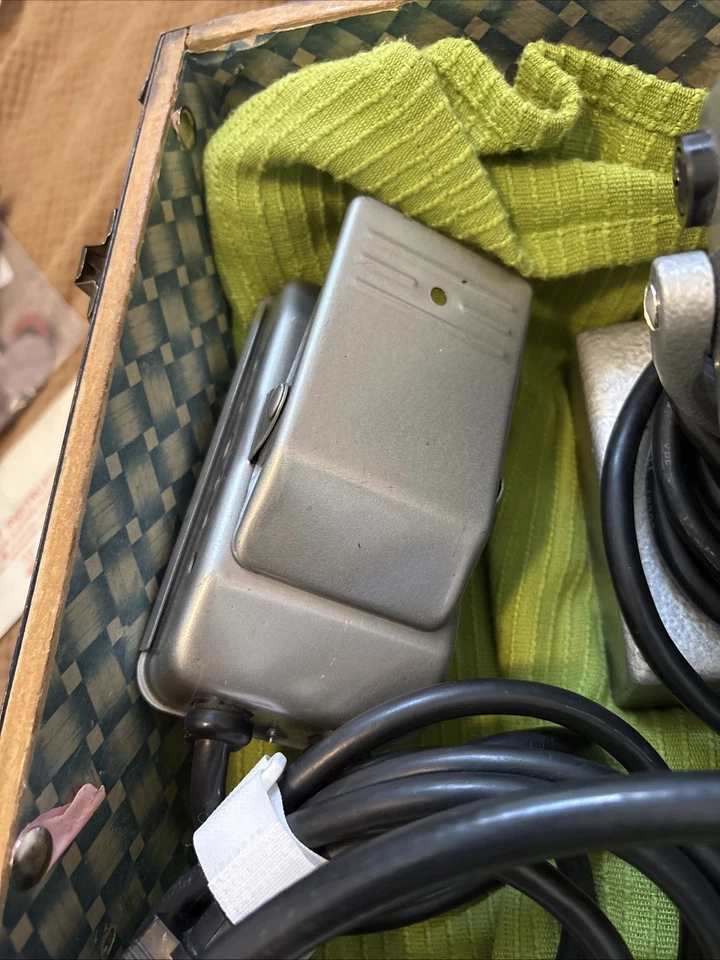 Foredom Serie DD Modelo F Motor Grado Industrial Herramienta Rotativa con Estuche FUNCIONA Foto 4 de 4