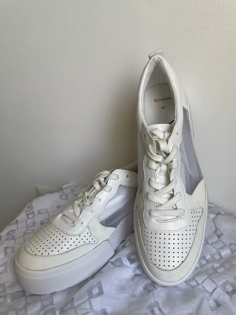 Bershka White Men Sneakers EU45, Men's Fashion, Footwear, Sneakers on  Carousell