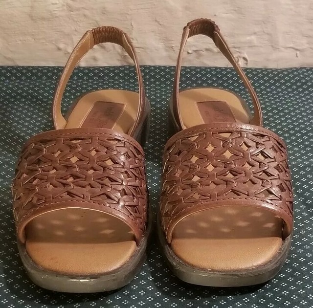 unr8ed sienna sandals