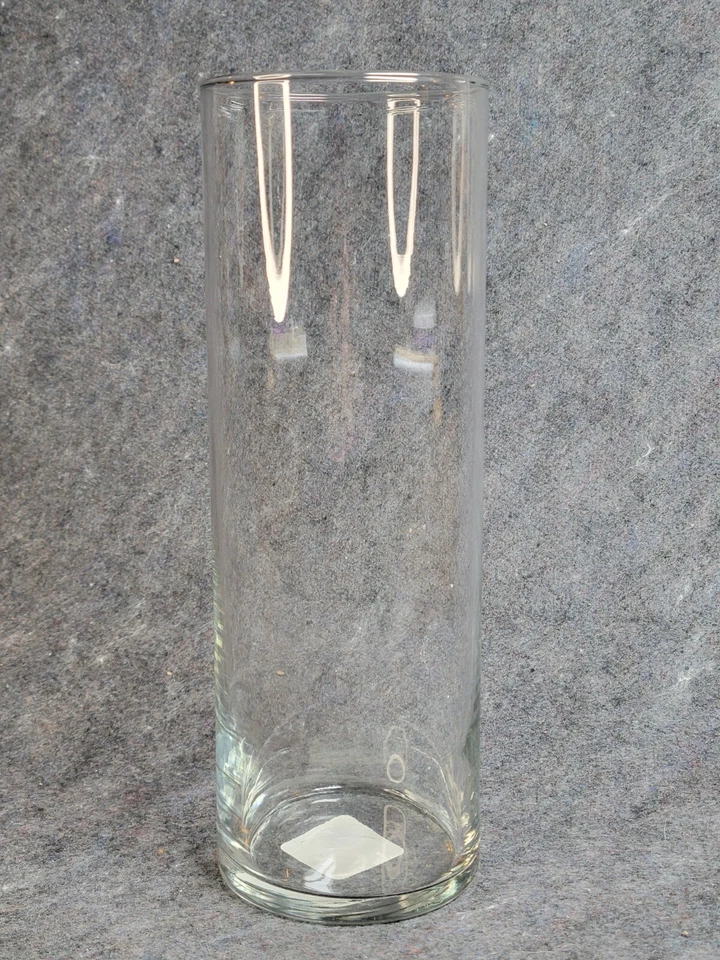 Jarrón alto Libbey, transparente 3,5"x10" hecho en EE. UU. Foto 3 de 4