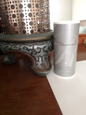 AVON SHIMMERING BODY POWDER  Rare Diamonds - 1.4 oz