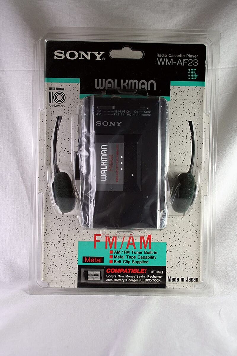 Vintage Sony Walkman Wm-af23 10th Anniversary Am/fm Radio Vintage Sony Walkman Wm-af23 10th Anniversary Am/fm Radio