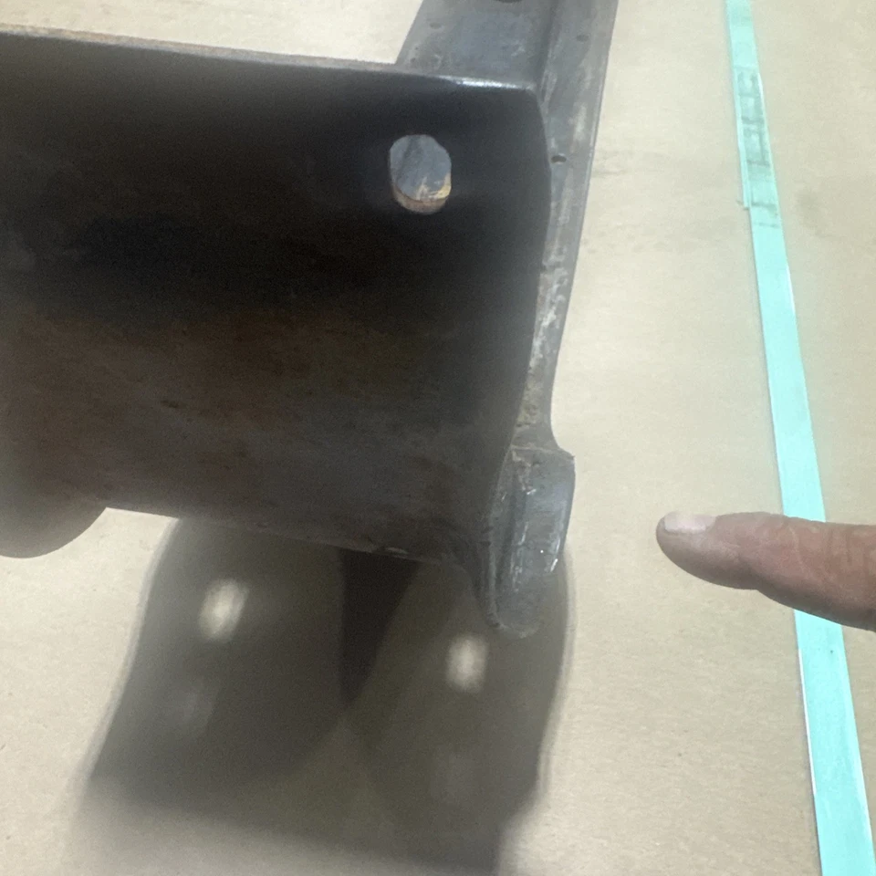 Chevy GMC Squarebody K10 K20 K30 Transfer Case Crossmember - Image 4 of 4