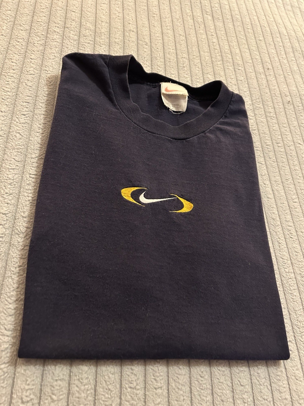 Nike Center Swoosh Oval Logo T-Shirt Men's Short Sleeve, Size L, Y2K Vintage
