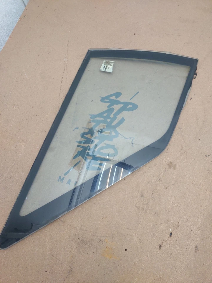 JDM 84-87 Toyota Corolla AE86 Levin OEM Coupe LH Passenger Quarter Glass - Image 3 of 4