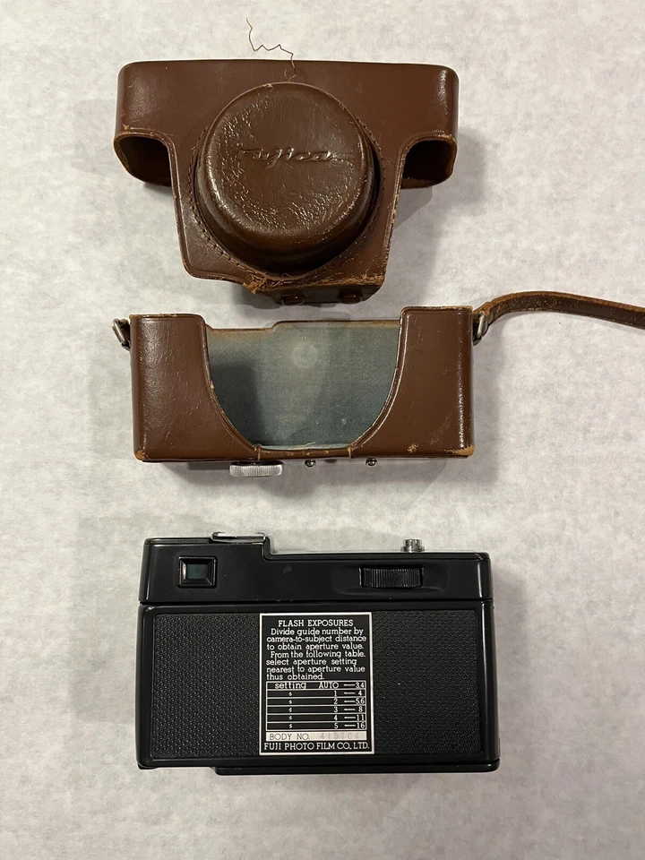 Cámara visor Fujica 35 Automagic 35 mm con estuche Foto 2 de 2