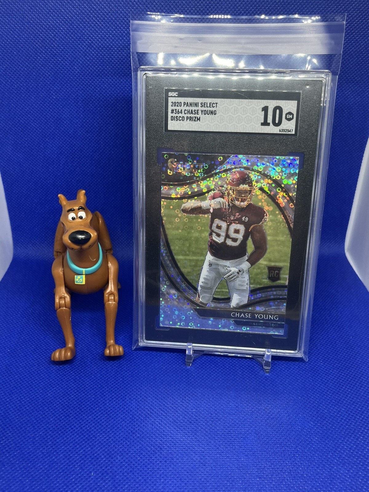 2020 Panini Select Chase Young Disco Field Level 364 Rookie SGC 10 San Francisco