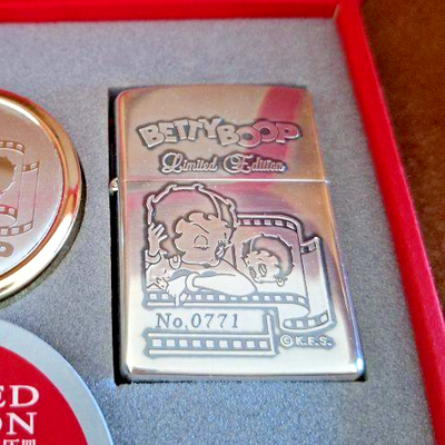 Zippo Lighter Betty Boop Limited Edition 1994 No.0771 with Pocket 