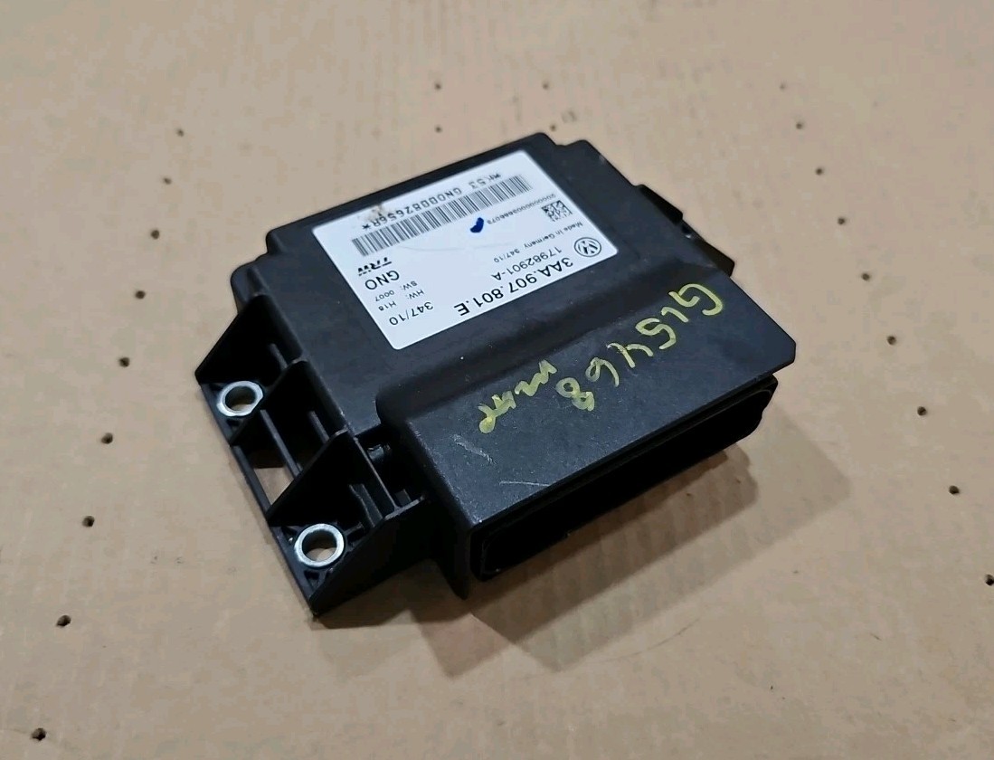 2009-2016 VOLKSWAGEN TIGUAN CC OEM PARKING BRAKE CONTROL MODULE 3AA.907.801.E
