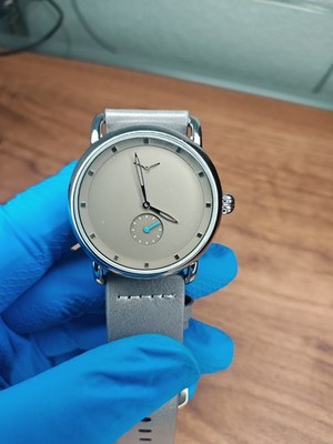 ONOLA Men's Minimalist Watch with Leather Strap and Subdial